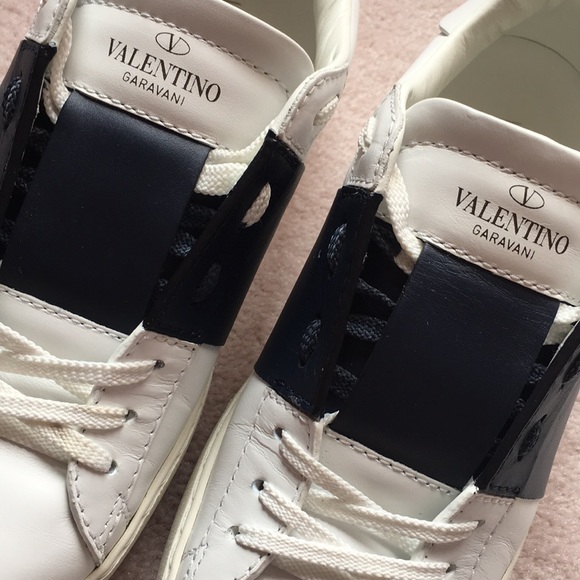 ❌SOLD❌Valentino Garavani Open Sneaker size 37 - Picture 5 of 6